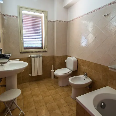 B&B New Naxos Village