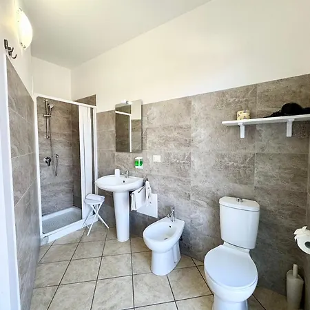 לינה וארוחת בוקר New Naxos Village גיארדיני נאקסוס