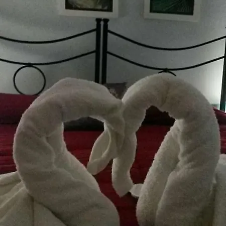 New Naxos Village B&B 지아르디니낙소스