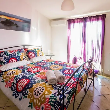 New Naxos Village 지아르디니낙소스