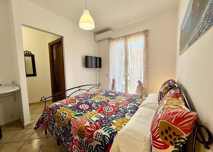 New Naxos Village Nocleg ze śniadaniem 3*