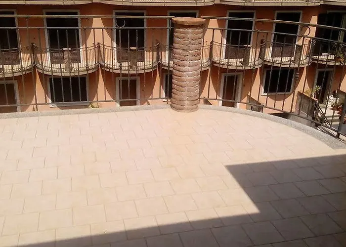 Nocleg ze śniadaniem New Naxos Village 3*