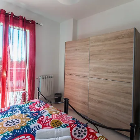 Bed and breakfast New Naxos Village 4*