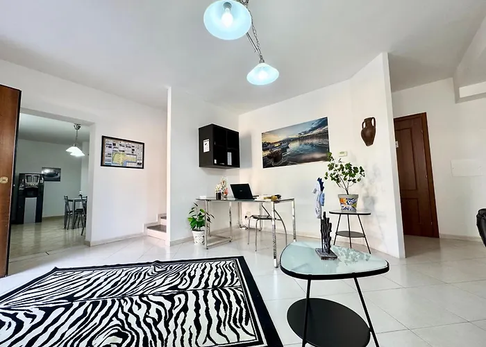 Bed & Breakfast New Naxos Village Giardini Naxos